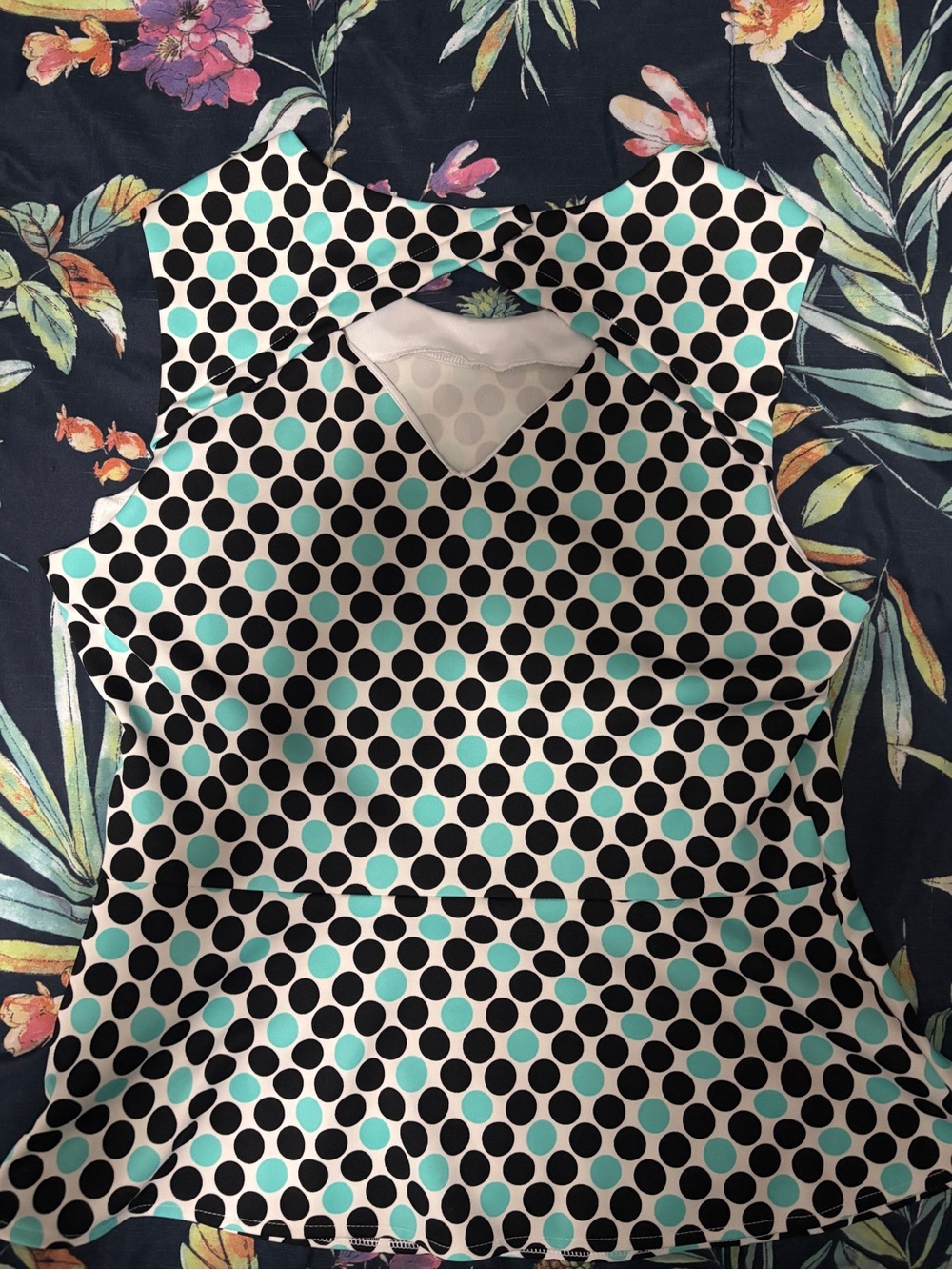 2010s Worthington Sleeveless Polka Dot Peplum Top in Black and Aqua